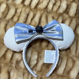 R2d2 Star Wars Disney Silver and Blue ears